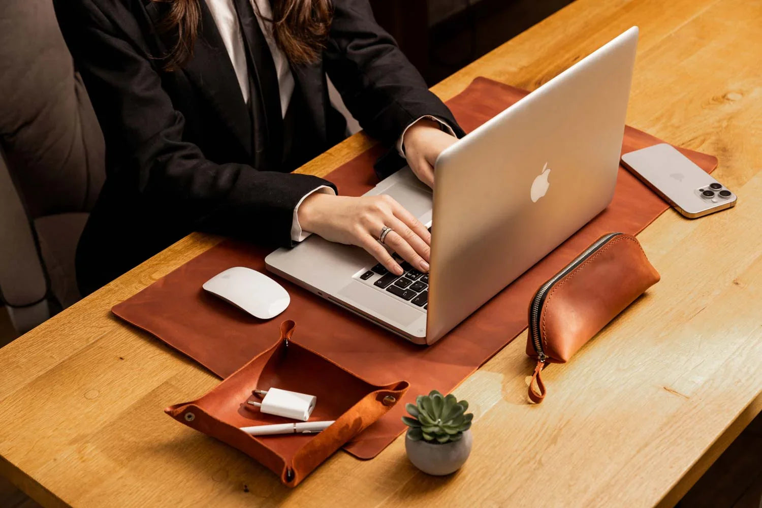 Настільний килимок зі шкіри Crazy Horse