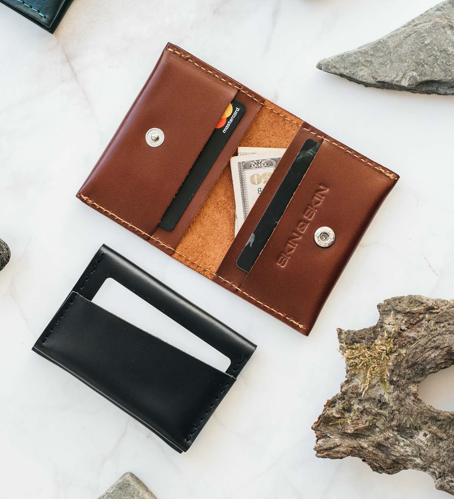 Місткий кардхолдер | Compact