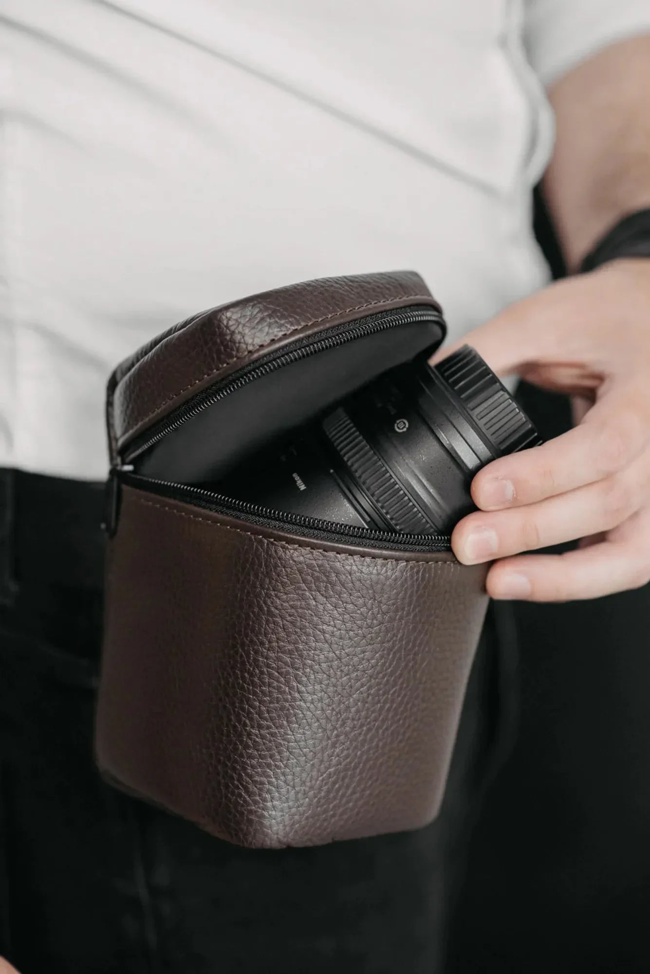 Full-Grain Leather Camera Lens Case | Chocolate Brown - Skin and Skin