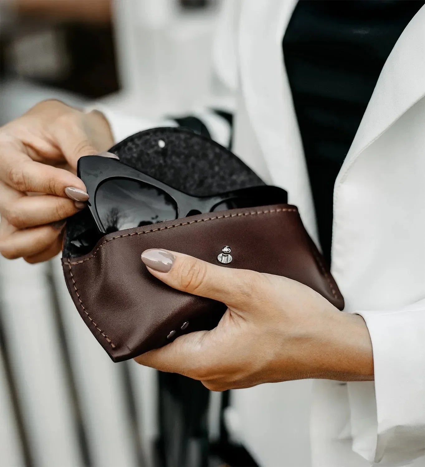 Футляр для окулярів з гладкої шкіри та повсті