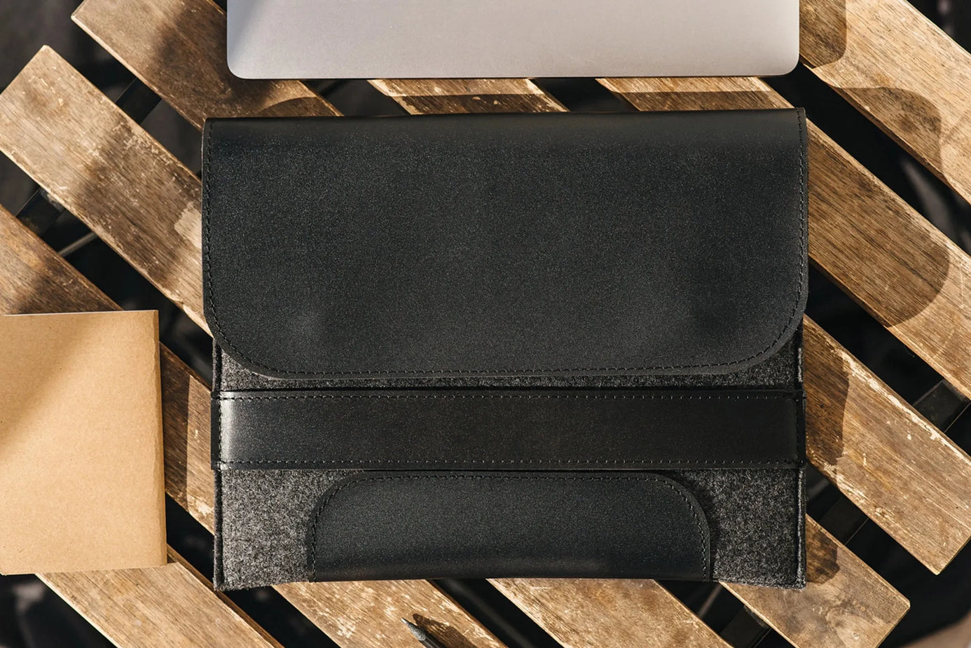 Leather & Wool MacBook Case | Smooth Black - Skin and Skin