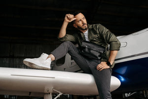 Men's Leather Crossbody Bag L | Smooth Black - Skin and Skin