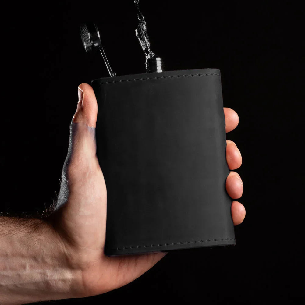 Фляга в чохлі зі шкіри Crazy Horse