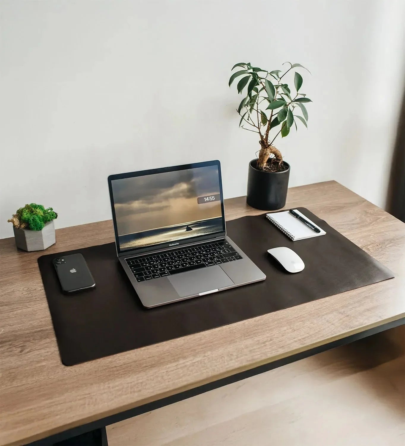 Килимок для столу з гладкої шкіри