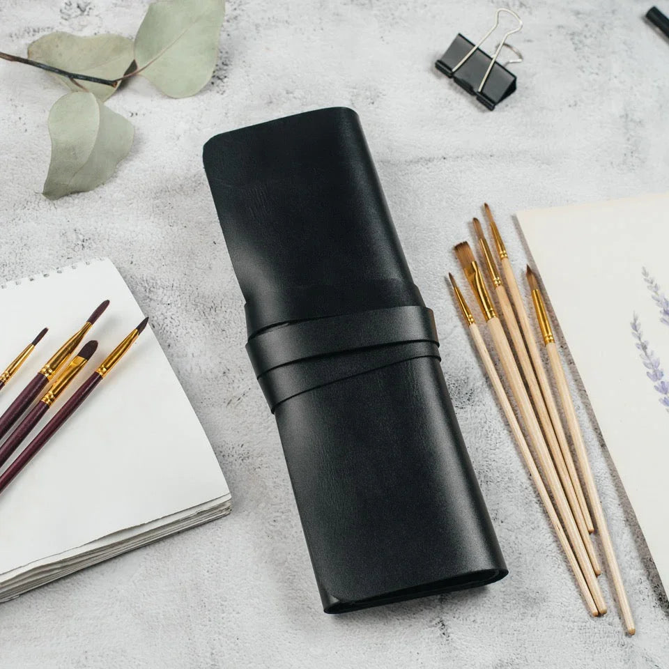 Скрутка-органайзер для пензлів з гладкої шкіри