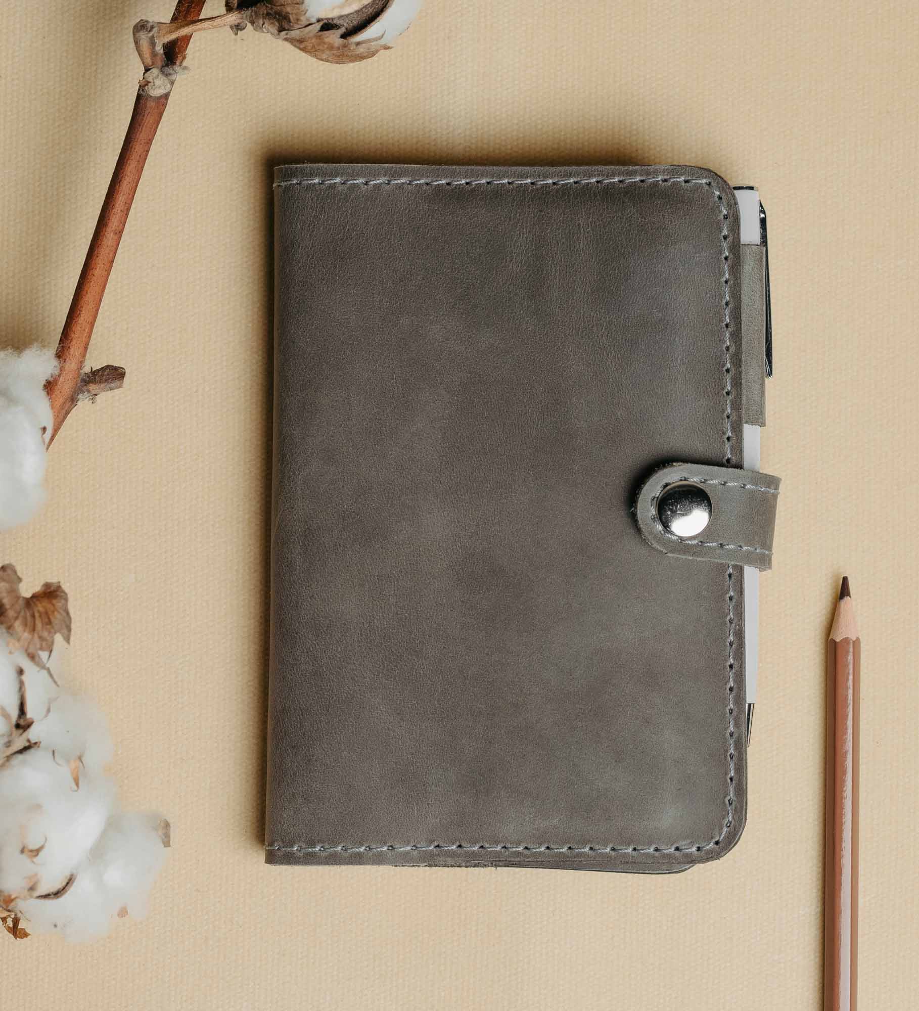 Обкладинка для блокноту Crazy Horse на кнопці А6