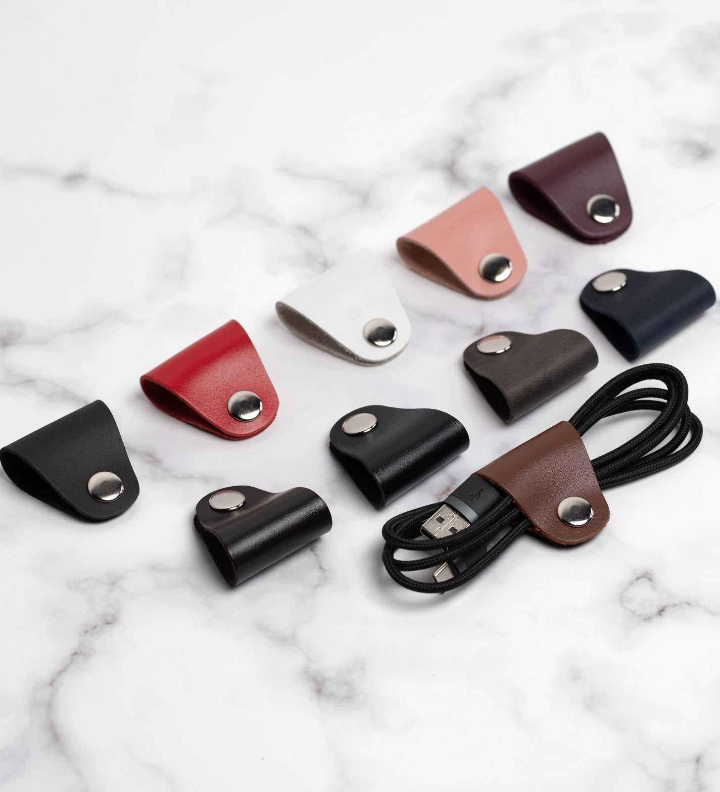 Шкіряний холдер для дротів