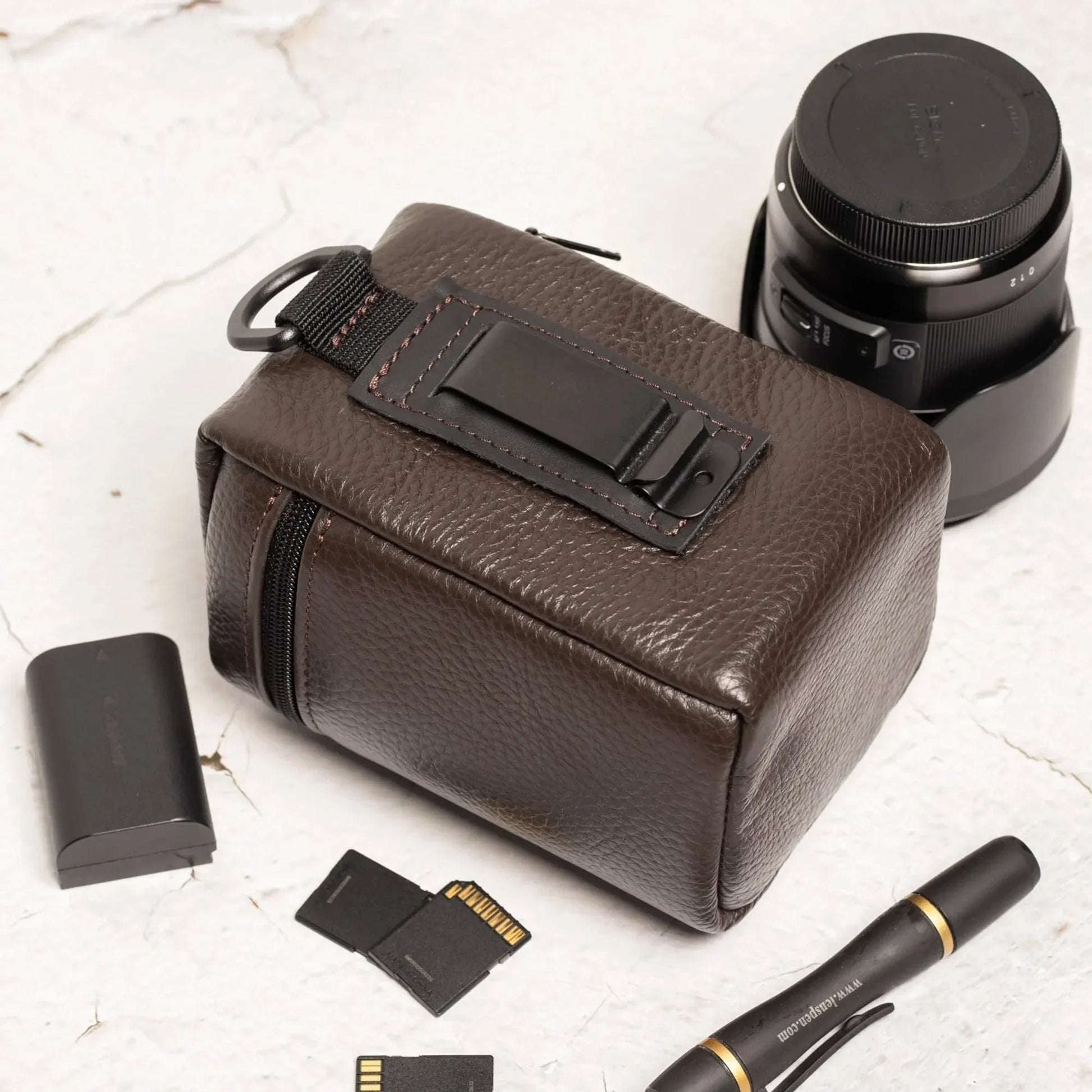 Full-Grain Leather Camera Lens Case | Chocolate Brown - Skin and Skin