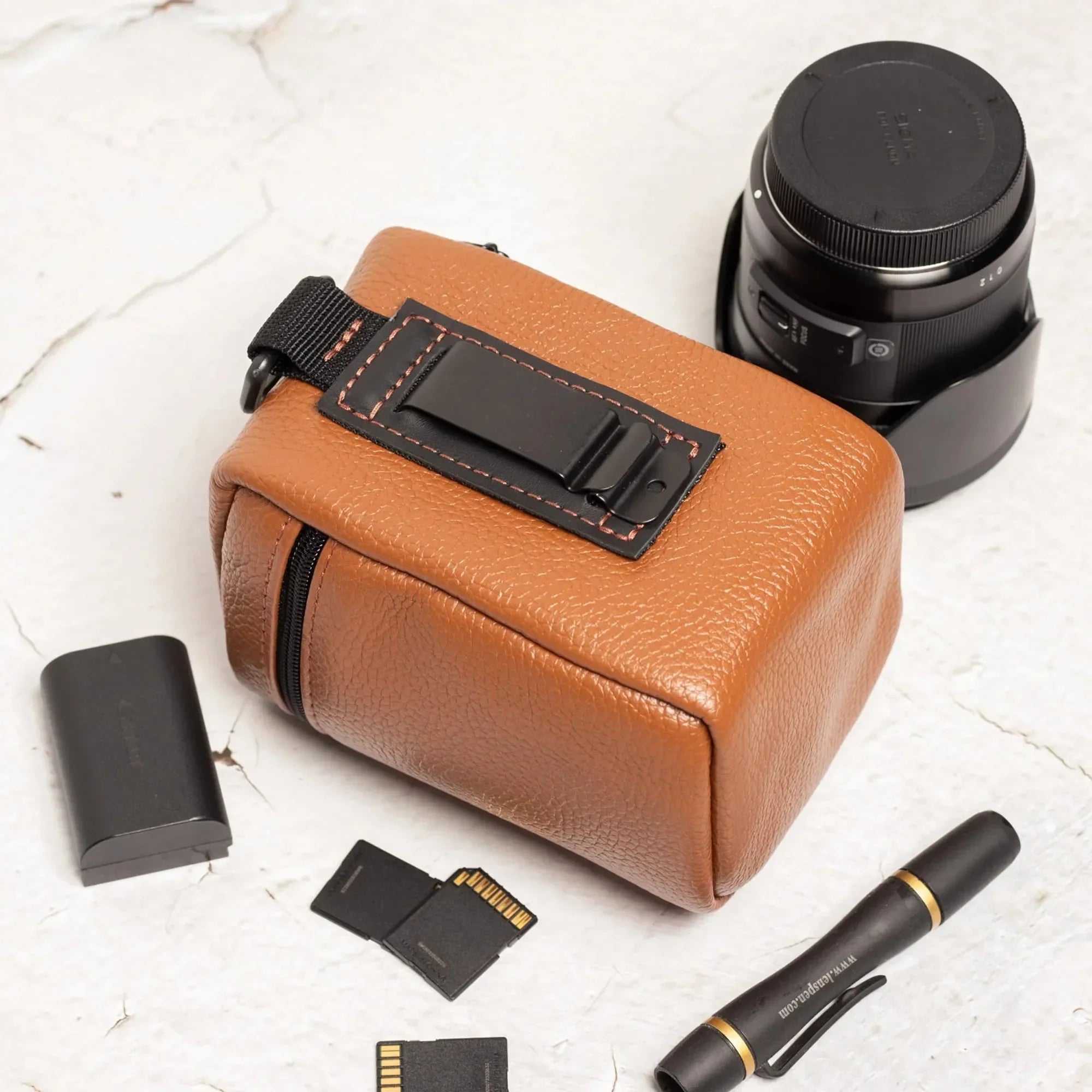 Full-Grain Leather Camera Lens Case | Cognac - Skin and Skin