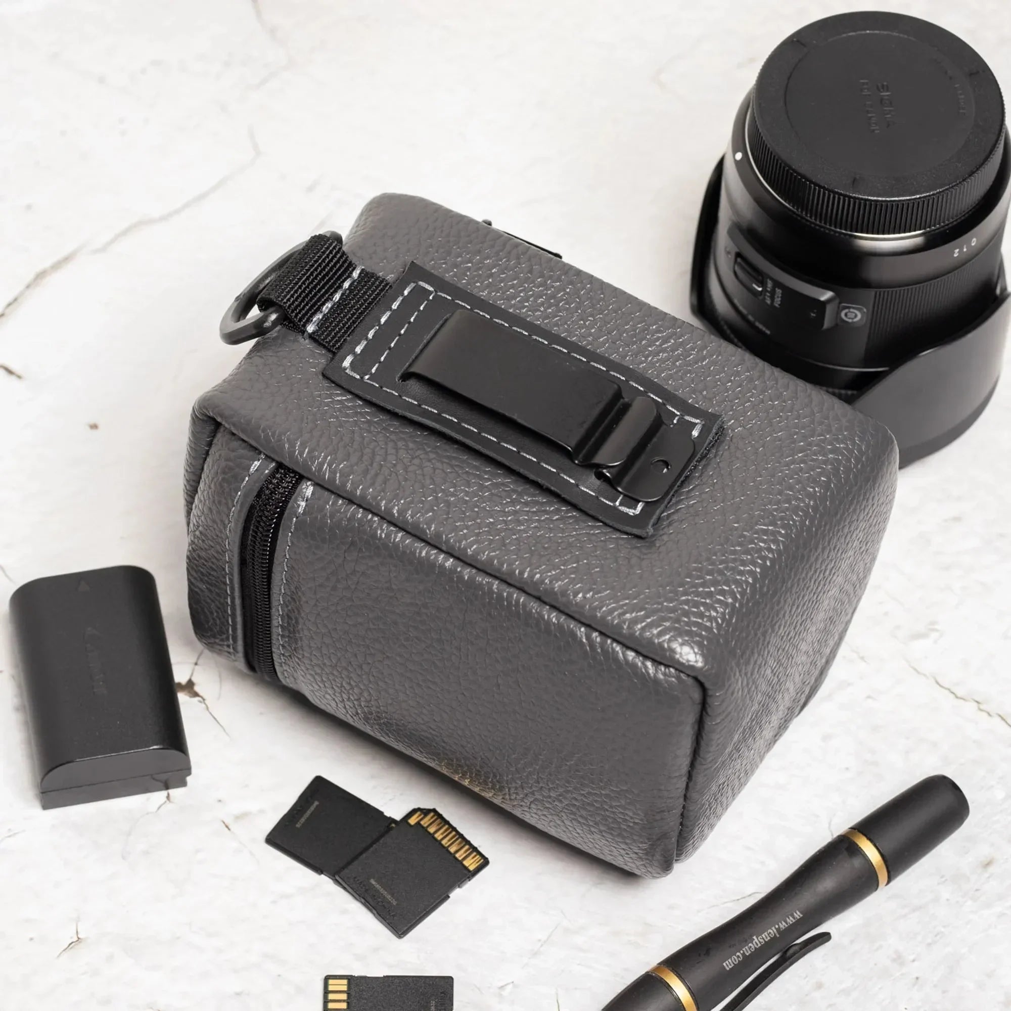 Full-Grain Leather Camera Lens Case | Smoky Grey - Skin and Skin