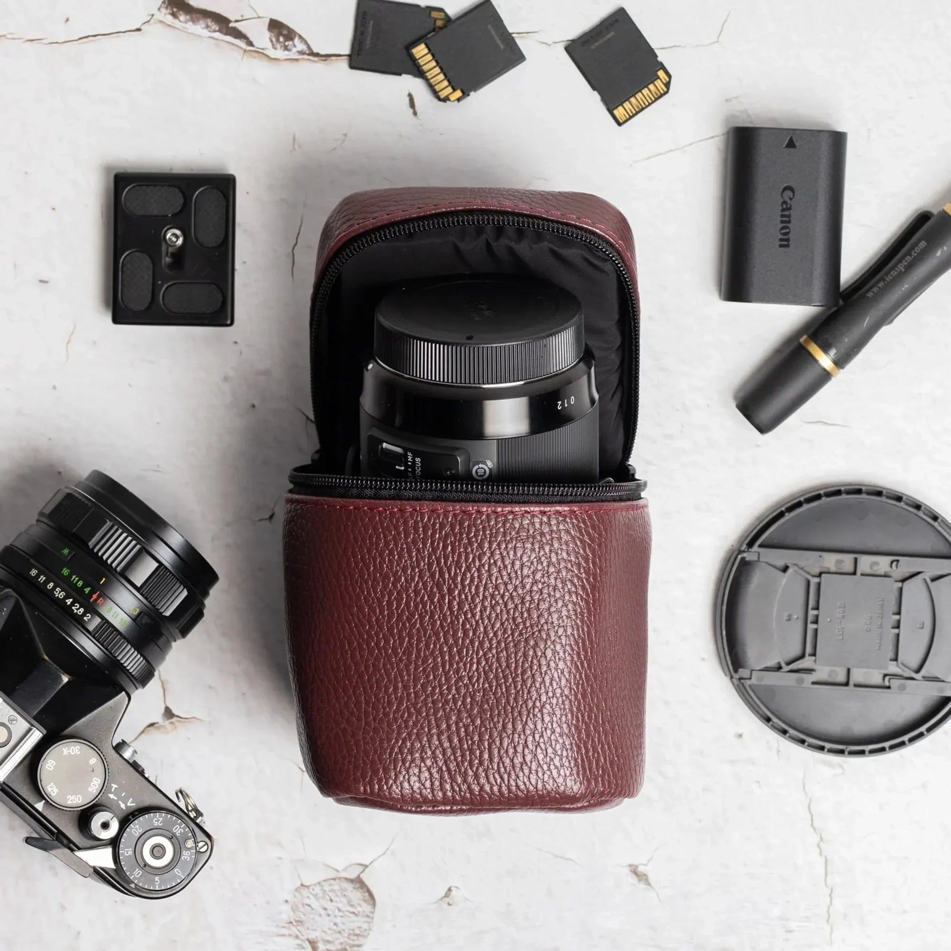Full-Grain Leather Camera Lens Case | Burgundy - Skin and Skin