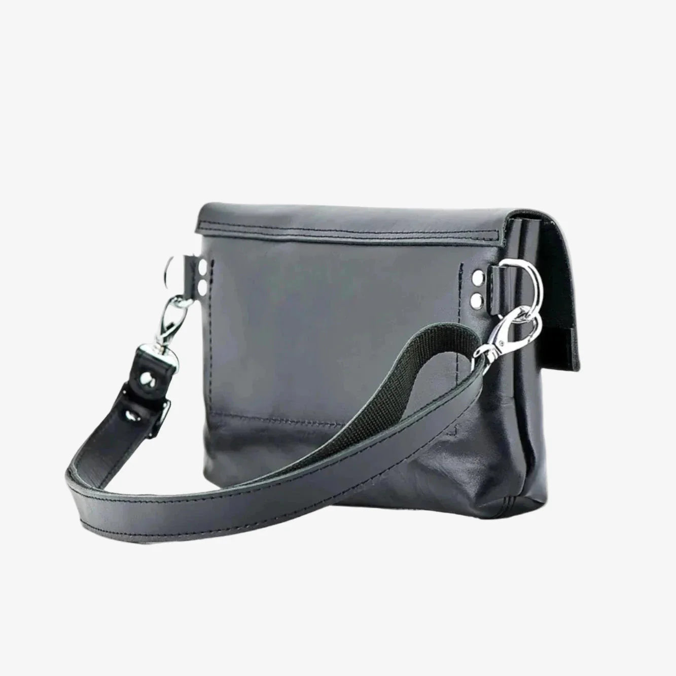 Men's Leather Crossbody Bag L | Smooth Black - Skin and Skin